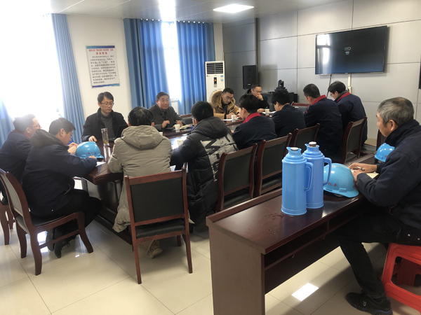 集团熊猫体育首页生产机动部到建材熊猫体育首页检查设备