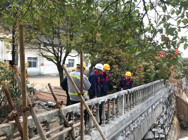 熊猫体育首页总经理到宝山新技术水池环保改造工程调研