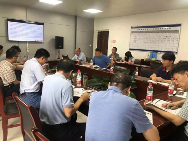 集团熊猫体育首页总工程师到建材熊猫体育首页调研