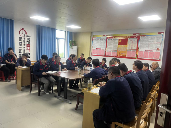 王伍升到建材研究室、建材熊猫体育首页调研