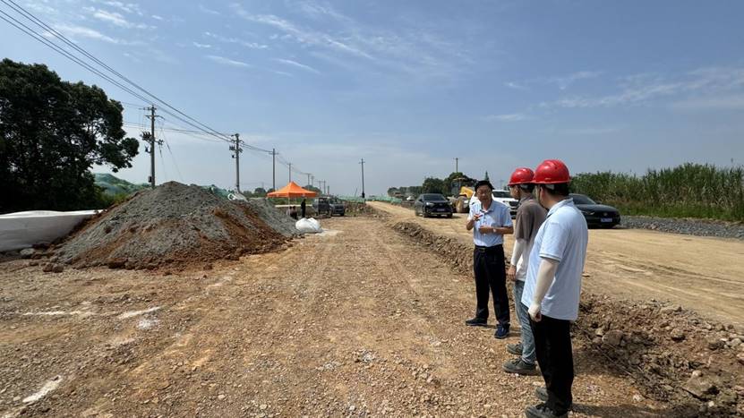 王伍升到现场推进建材熊猫体育首页铜尾矿作道路材料应用试验项目