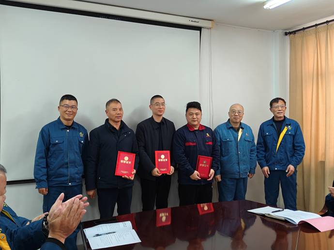 第一事业部冶化协力项目部获铜冠冶化熊猫体育首页“强化意识，防控风险”...