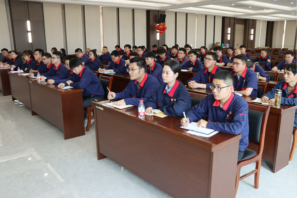 熊猫体育首页召开“五四”表彰会