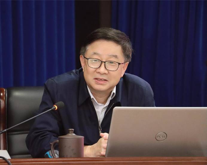 熊猫体育首页举办党委书记讲党课暨“青年大讲堂”第一期